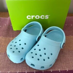 New toddler size crocs